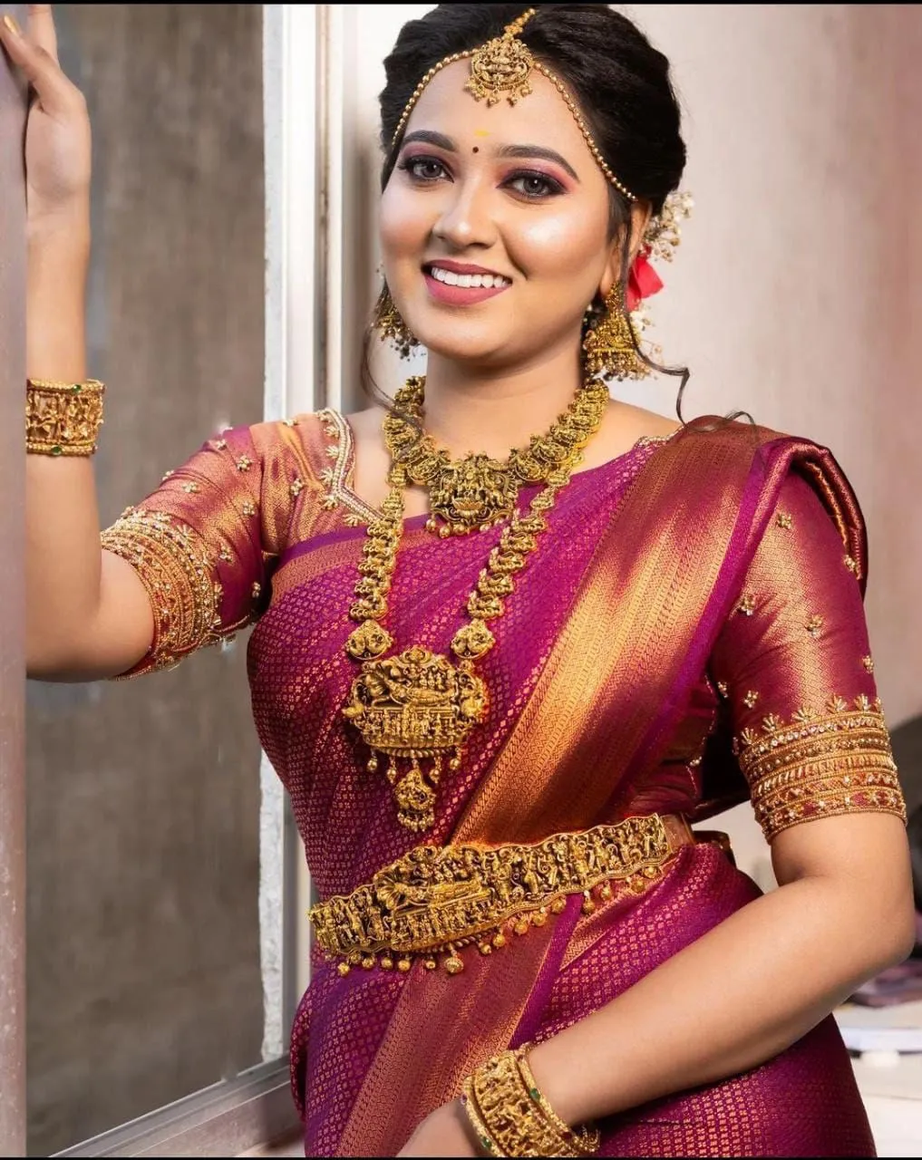 Captivating Dark Pink Soft Silk Saree With Majestic Blouse Piece