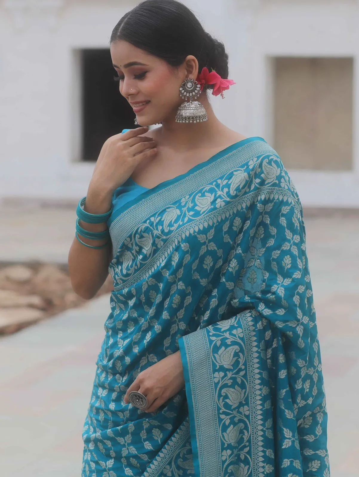 Extraordinary Firozi Soft Silk Saree With Lovely Blouse Piece