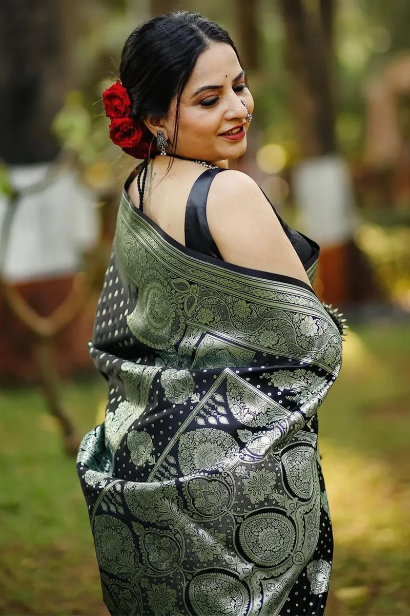 Flattering Black Soft Silk Saree With Exceptional Blouse Piece