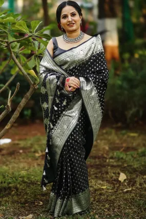 Flattering Black Soft Silk Saree With Exceptional Blouse Piece