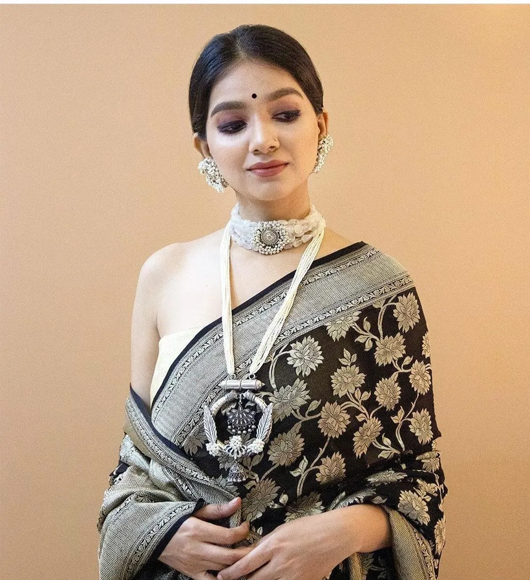 Flattering Black Soft Silk Saree With Whimsical Blouse Piece
