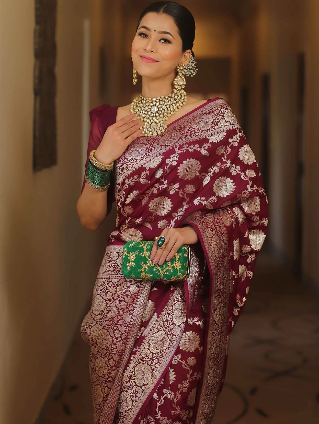 Glorious Wine Soft Silk Saree With Ravishing Blouse Piece