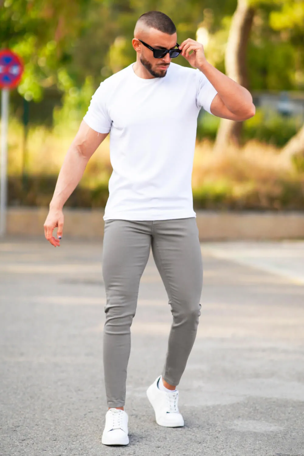 Men's Light Gray Skinny Jean
